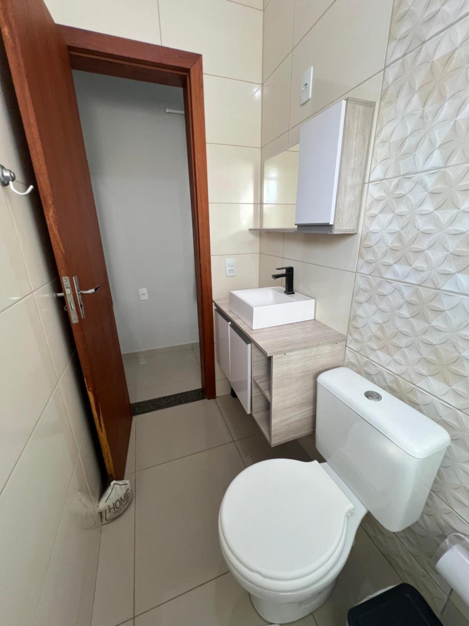 Апартаменты Loft No Centro De Бомбиньяс Экстерьер фото
